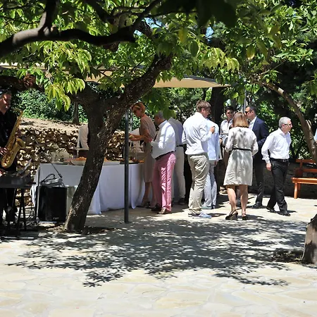 فندق مبيت وإفطار Gli Aranci 4*