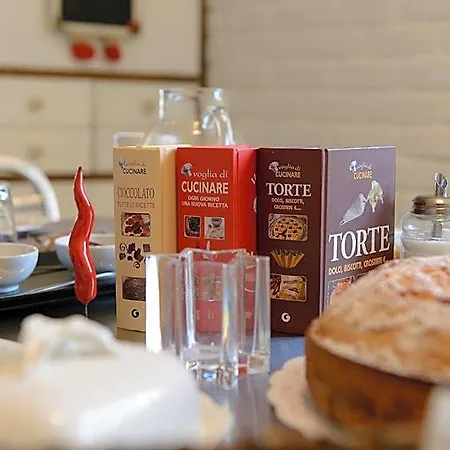Gli Aranci Bed & Breakfast 4*